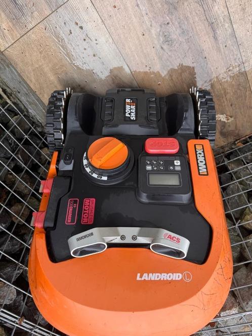 Worx W155E 2.000 vierkante meter robotgrasmaaier, Tuin en Terras, Robotmaaiers, Gebruikt, Minder dan 20 cm, Met regensensor, Bestuurbaar via app