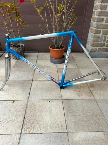 Benotto 2500 frame beschikbaar voor biedingen