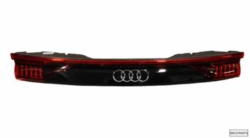 AUDI Q8 4M8 ACHTERLICHT ACHTERLAMP ORIGINEEL LED 4M8945095P, Ophalen of Verzenden, Gebruikt, Audi
