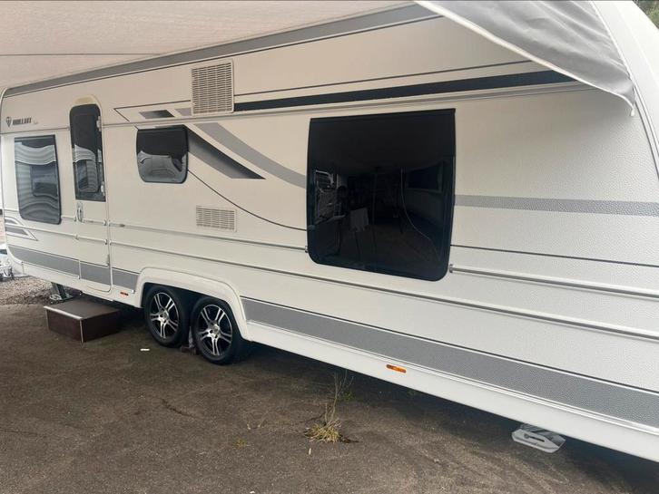Caravane Fendt Brillant 650(6,50m) etat excellent, Caravans en Kamperen, Caravans, Particulier, tot en met 5, 1500 - 2000 kg, Rondzit