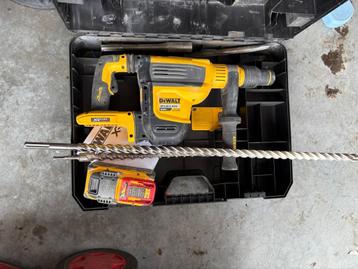 Dewalt Combihamer DCH614X2 met batterij en oplader beschikbaar voor biedingen