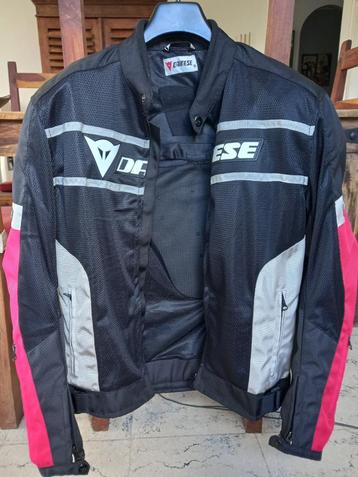 Veste été  Dainese taille L neuf  protections CE disponible aux enchères