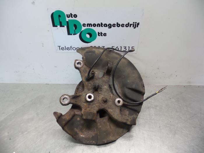 Fusee links-voor van een BMW 3-Serie (3-Serie 90-), Auto-onderdelen, Ophanging en Onderstel, BMW, Gebruikt, 3 maanden garantie