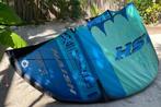 Naish Pivot Kite 9 + 12 inc bar, Watersport en Boten, Kitesurfen, Ophalen, Zo goed als nieuw, 9 m², Kite