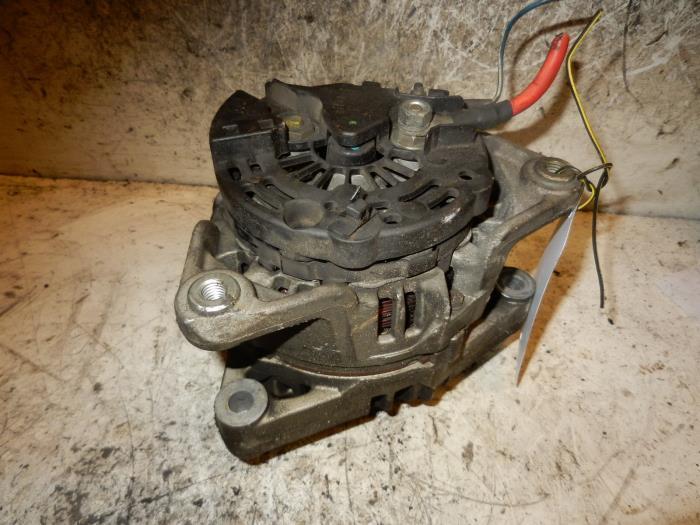 Dynamo van een Opel Corsa, Auto-onderdelen, Motor en Toebehoren, Opel, Gebruikt, 3 maanden garantie, Ophalen of Verzenden