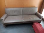 Canapé taupe, 2 places et 3 places, 2 ans, Maison & Meubles, Enlèvement, Comme neuf, Banc droit, Cuir