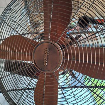 Nieuwe ventilator, moet weg  beschikbaar voor biedingen