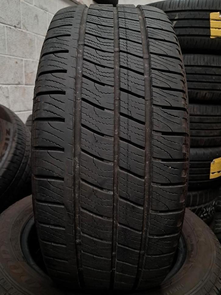 225/55/17C 2255517C 225/55R17C hiver Goodyear, Autos : Divers, Pièces de sport automobile, Comme neuf, Enlèvement