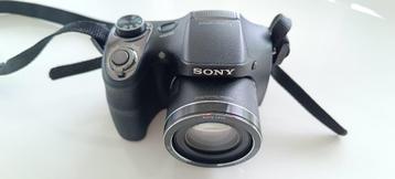 Sony digitale camera met 35x optische zoom (nieuwstaat)   beschikbaar voor biedingen