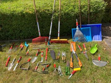 grote partij degelijk tuinmateriaal beschikbaar voor biedingen