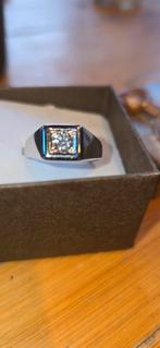 Wit gouden ring met briljant 0.50 k 8.52 gram, Handtassen en Accessoires, Ringen, 18 tot 19, Wit, Heer, Ophalen of Verzenden