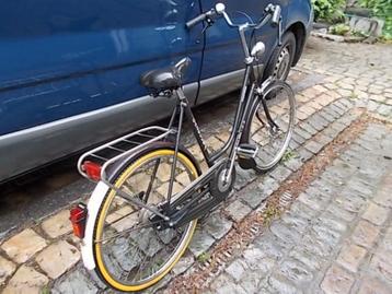 fiets gazelle grijs ,prima staat , beschikbaar voor biedingen