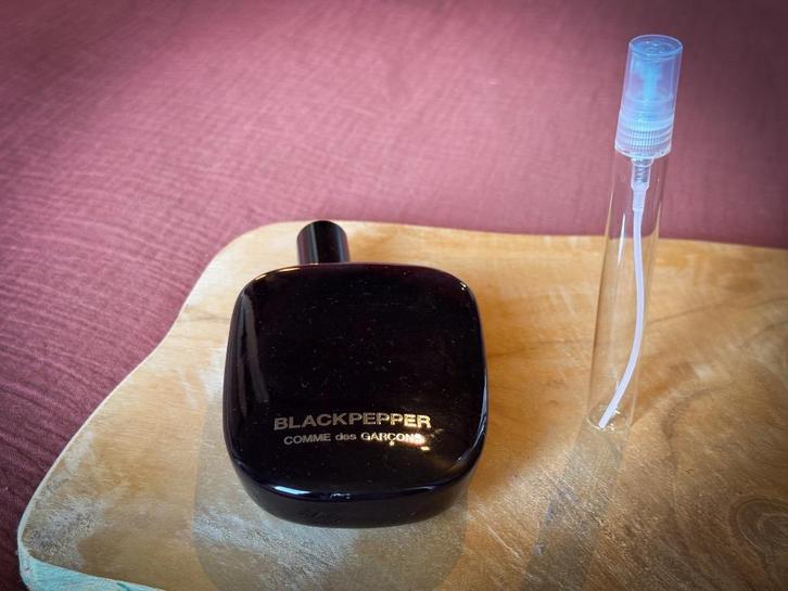 Comme des Garçons - Blackpepper sample/decant, Handtassen en Accessoires, Uiterlijk | Parfum, Zo goed als nieuw, Ophalen of Verzenden
