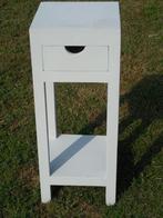 Petite table en bois, Ophalen