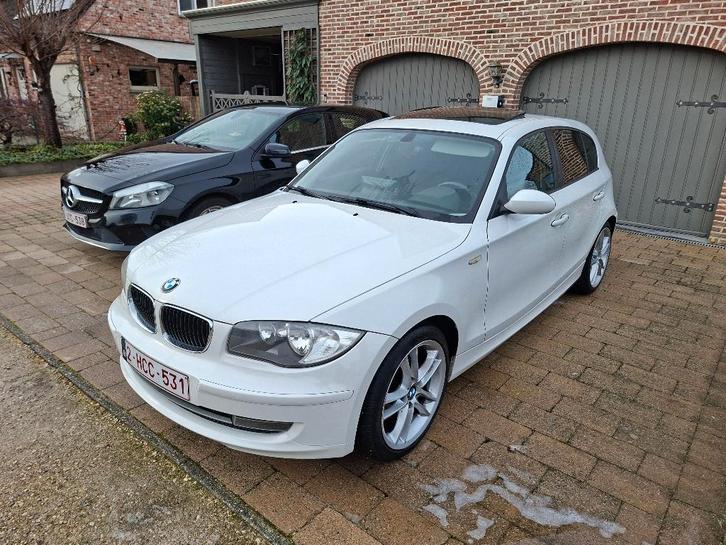 BMW E87 116i 2008, Auto's, BMW, Particulier, 1 Reeks, Achteruitrijcamera, Airbags, Airconditioning, Android Auto, Apple Carplay