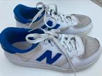 New Balance sneakers in goede staat maat 39 wit blauw, Kleding | Dames, Schoenen, Ophalen of Verzenden, Gedragen, Wit, Sneakers