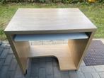 Kleine bureau met wieltjes, Huis en Inrichting, Bureaus, Ophalen, Zo goed als nieuw, Bureau