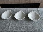Petites assiettes blanches coquillages, Ophalen, Overige materialen, Nieuw, Bord(en)