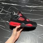 Jordan 4 red thunder, Vêtements | Hommes, Chaussures, Comme neuf, Baskets, Noir, Jordan