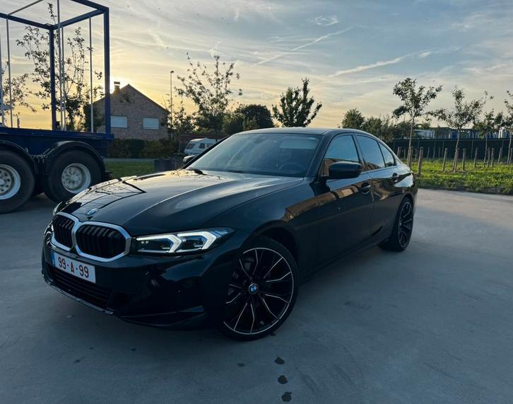 BMW 318 i, Auto's, BMW, Particulier, 3 Reeks, Head-up Display, Benzine, Euro 6, Berline, 4 deurs, Automaat, Zwart, Zwart, Achterwielaandrijving