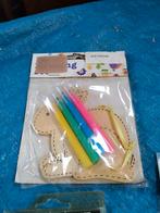 konijntje in hout om in te kleuren + stiften nieuw, Diversen, Ophalen of Verzenden, Nieuw