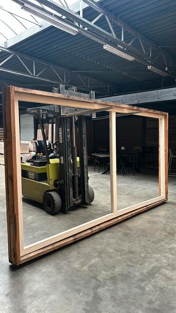 Vast raam 352/182cm , frame + glas beschikbaar voor biedingen
