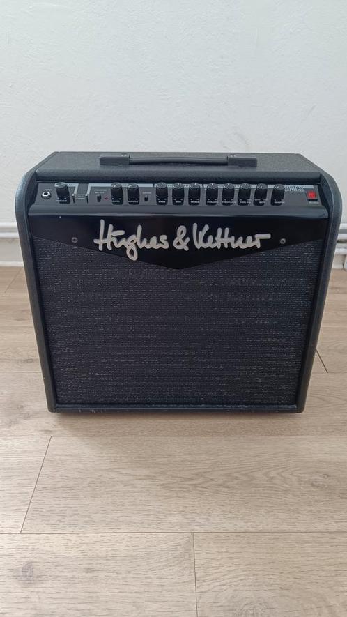 Ampli Hughes & Kettner triplex, Muziek en Instrumenten, Versterkers | Bas en Gitaar, Zo goed als nieuw, Ophalen
