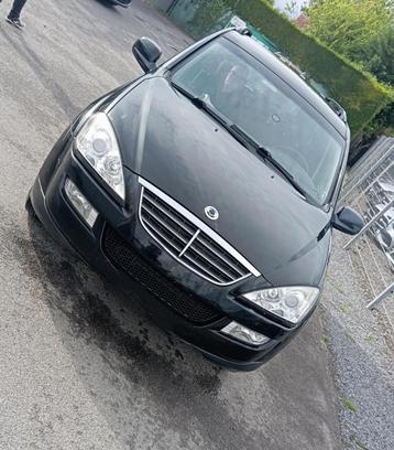 SsangYong kyron 2008 ,4x4 famillial, parfait etat 2.0ltxdi, Autos, Achat, Kyron, Boîte manuelle, Noir