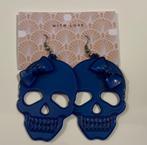 Blauwe oorbellen met doodskop en strik, Ophalen of Verzenden, Nieuw, Blauw, Hangers