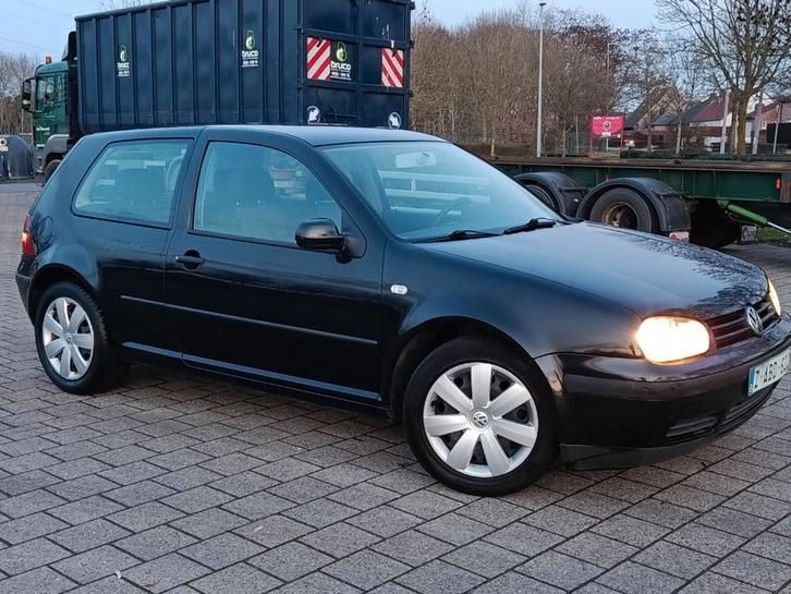 Golf 4/ benzine 1.4 / 55 Cc/ Airco /usb-oplader, Auto's, Volkswagen, Bedrijf, Te koop, Golf, USB, Benzine, 3 deurs, Handgeschakeld