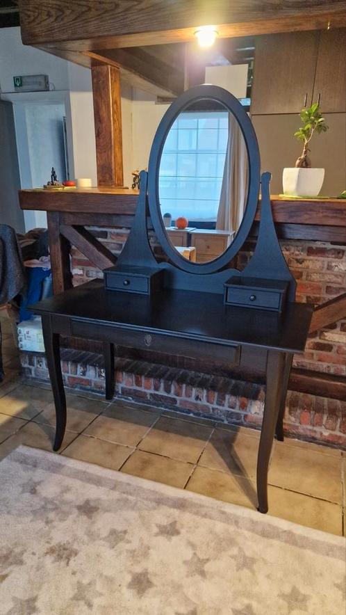 Make-up tafel met stoel, Huis en Inrichting, Tafels | Kaptafels, Zo goed als nieuw, Ophalen