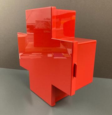 Cappellini Cross Wandkastje (1990) beschikbaar voor biedingen
