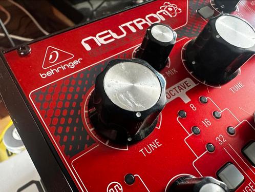 PRIJSUPDATE: Grote studio opkuis., Muziek en Instrumenten, Synthesizers, Zo goed als nieuw, Ophalen of Verzenden
