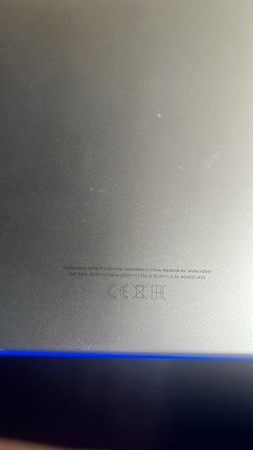 Macbook beschikbaar voor biedingen