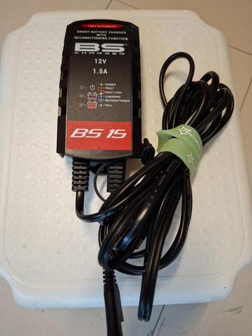 BS 15 speciale acculader voor motorfietsen beschikbaar voor biedingen