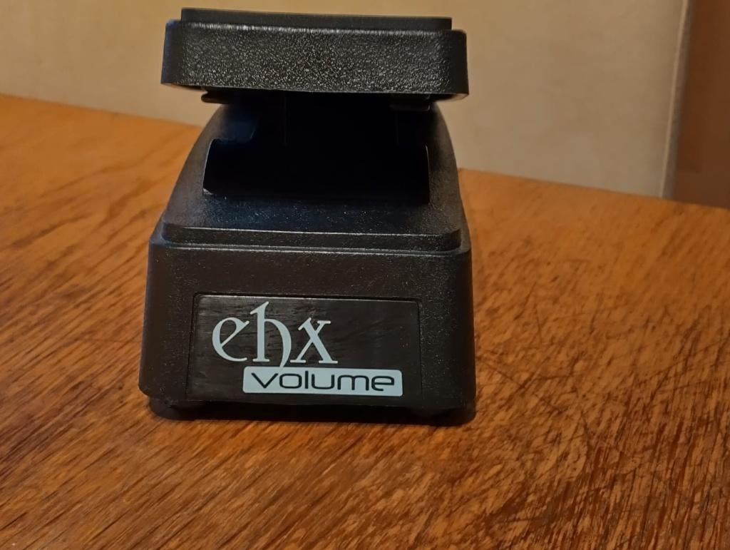 Electro Harmonix volume pedaal nieuwstaat, Muziek en Instrumenten, Effecten, Nieuw, Volume, Ophalen