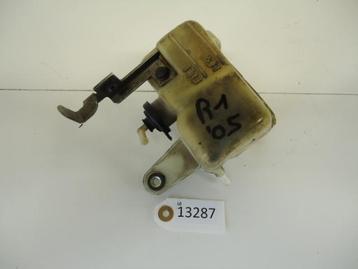 R1 2004 - 2006 Yamaha Watervat D1-25365 beschikbaar voor biedingen