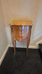 Petit meuble style Louis XV