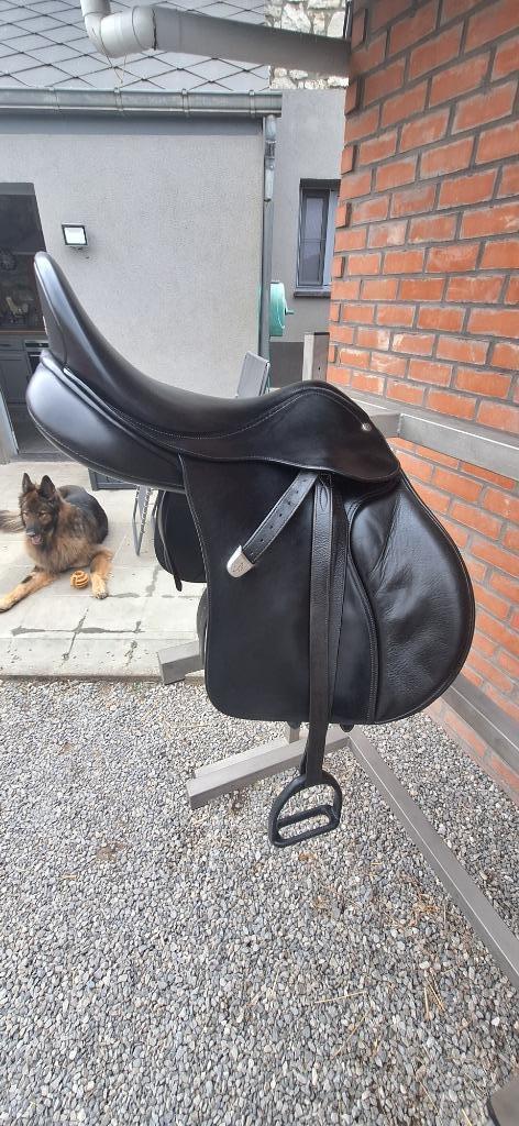 Selle Bates 17 care, Dieren en Toebehoren, Paarden en Pony's | Zadels, Zo goed als nieuw, Overige soorten, Ophalen