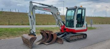 nette Takeuchi Tb135 1e eigenaar (bj2005) TB 135 (bj 2005) beschikbaar voor biedingen