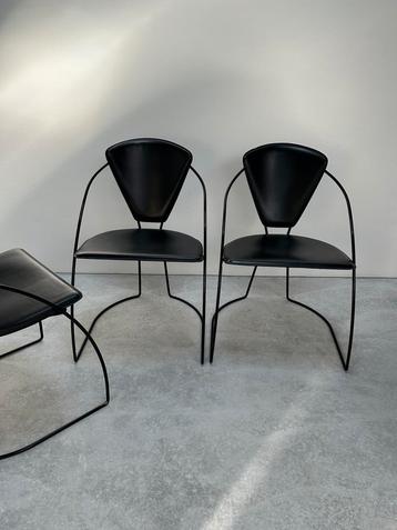 3 Vintage Arrben stoelen beschikbaar voor biedingen