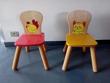 2 houten kinderstoelen, Kinderen en Baby's, Ophalen of Verzenden, Gebruikt, Overige typen