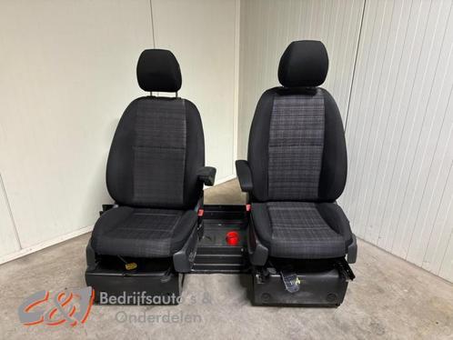 Voorstoelen links + rechts van een Mercedes Vito, Auto-onderdelen, Interieur en Bekleding, Mercedes-Benz, Gebruikt, 3 maanden garantie