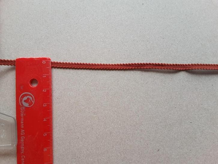 klein synthetisch vlechtwerk 4 mm steenbruin G04119 en G0410, Hobby en Vrije tijd, Naaien en Fournituren, Nieuw, Ophalen of Verzenden