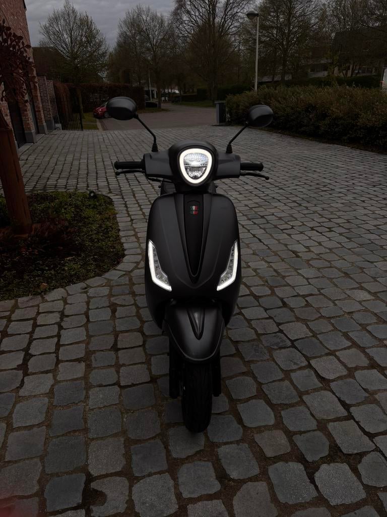 Gts Bravo 2022 a klasse, Enlèvement, Comme neuf