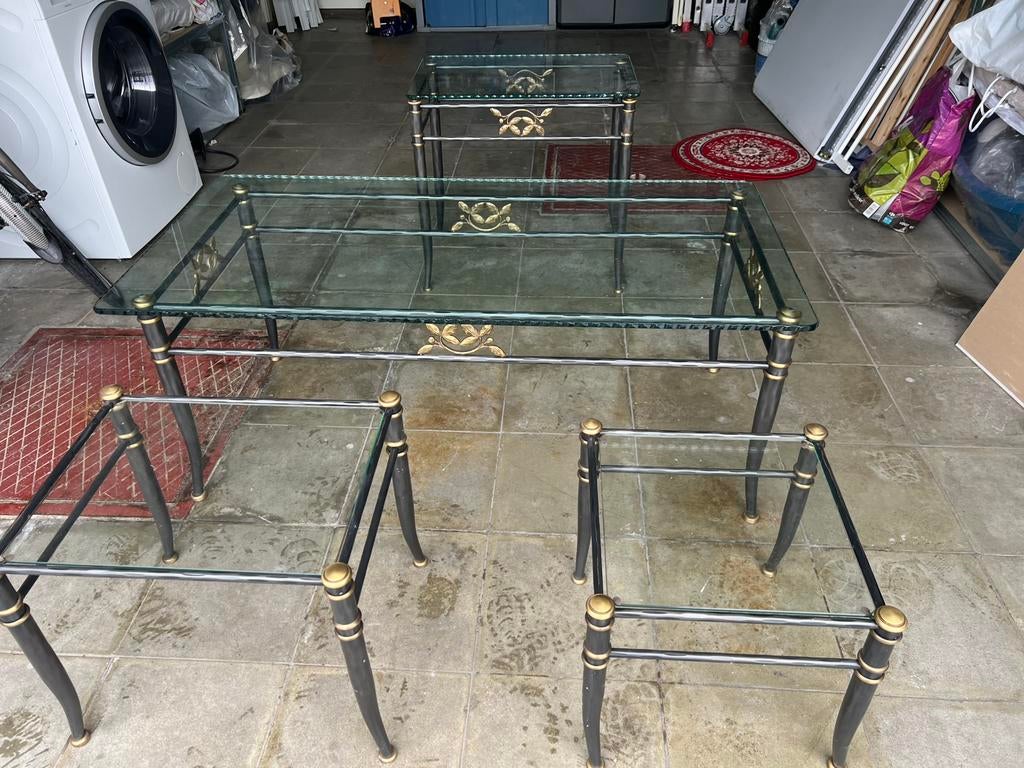 Table et chaises, Ophalen