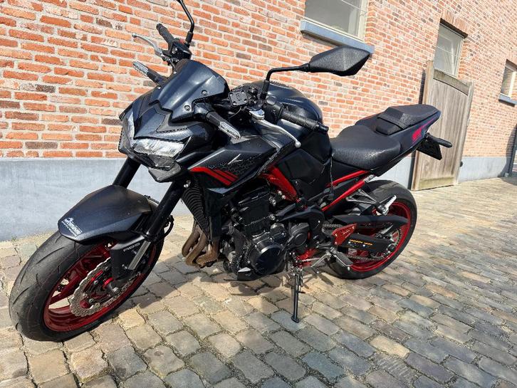 Kawasaki Z900 als nieuw 2700 Km, Motos, Motos | Kawasaki, Particulier, Naked bike, plus de 35 kW, 4 cylindres, Enlèvement