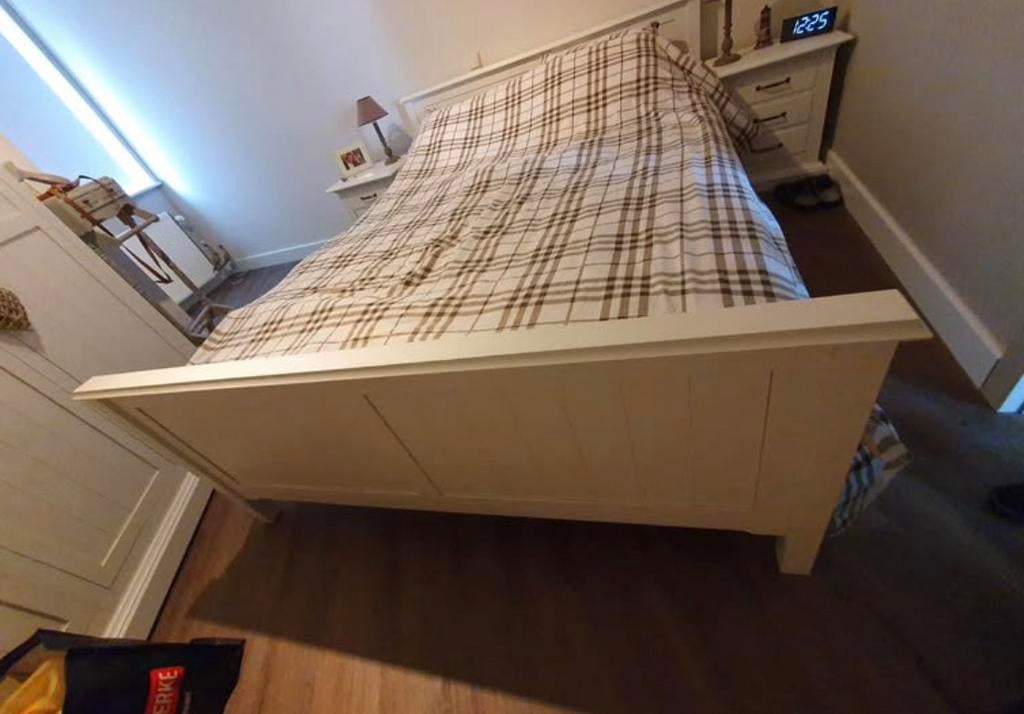 Landelijke slaapkamer, Huis en Inrichting, Slaapkamer | Bedden, Zo goed als nieuw, Hout, Ophalen
