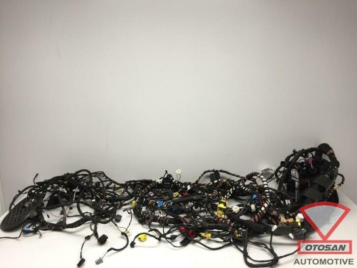 vw touran 5t 2018 kabelboom interieur, Gebruikt, Volkswagen, Volkswagen AG, Vw@volkswagen.de