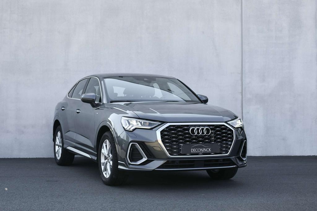 Audi Q3 Q3 Sportback TFSIe 45 *S-LINE*360 CAM*CARPLAY*LED*, Auto's, 245 pk, Gebruikt, 4 cilinders, 5 zetels